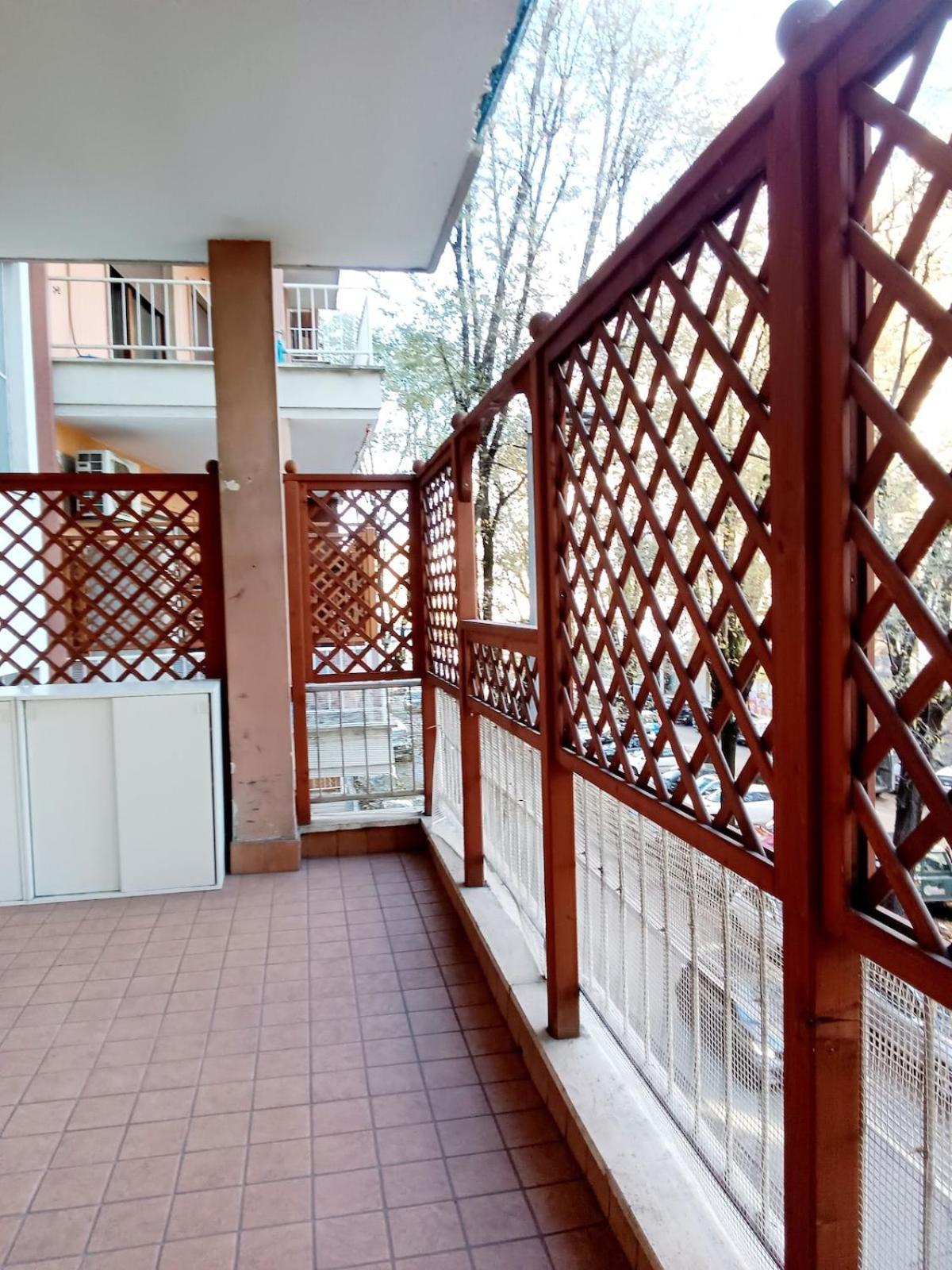 Apartment Urban Art Spacious And Modern