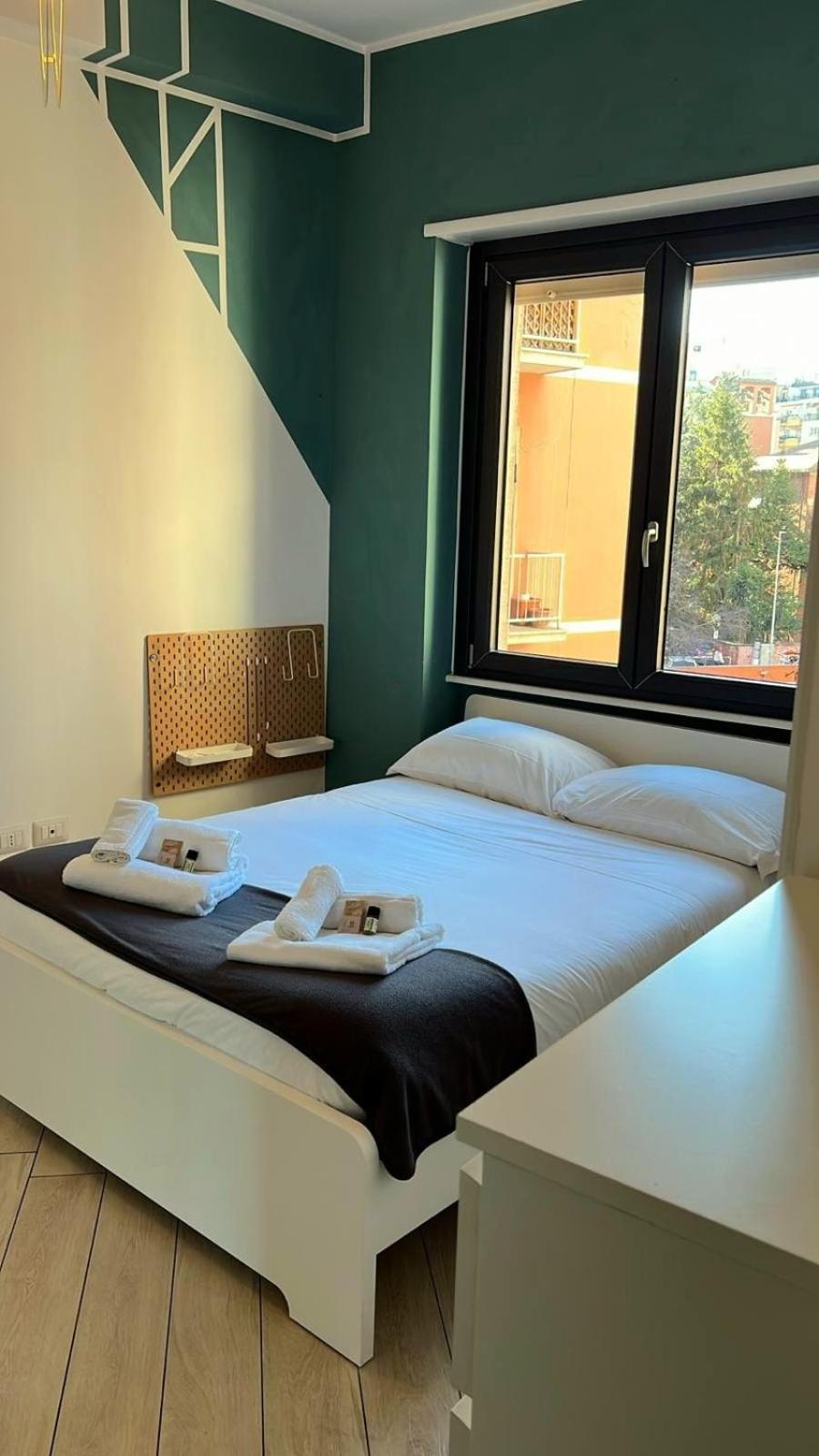 Urban Art Spacious And Modern Apartment *